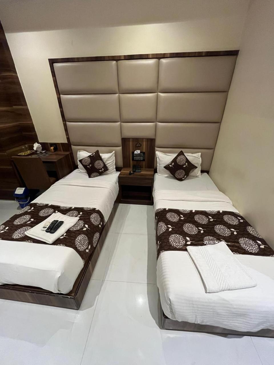 Hotel Shahi Darbar Terminal-2 孟买 外观 照片