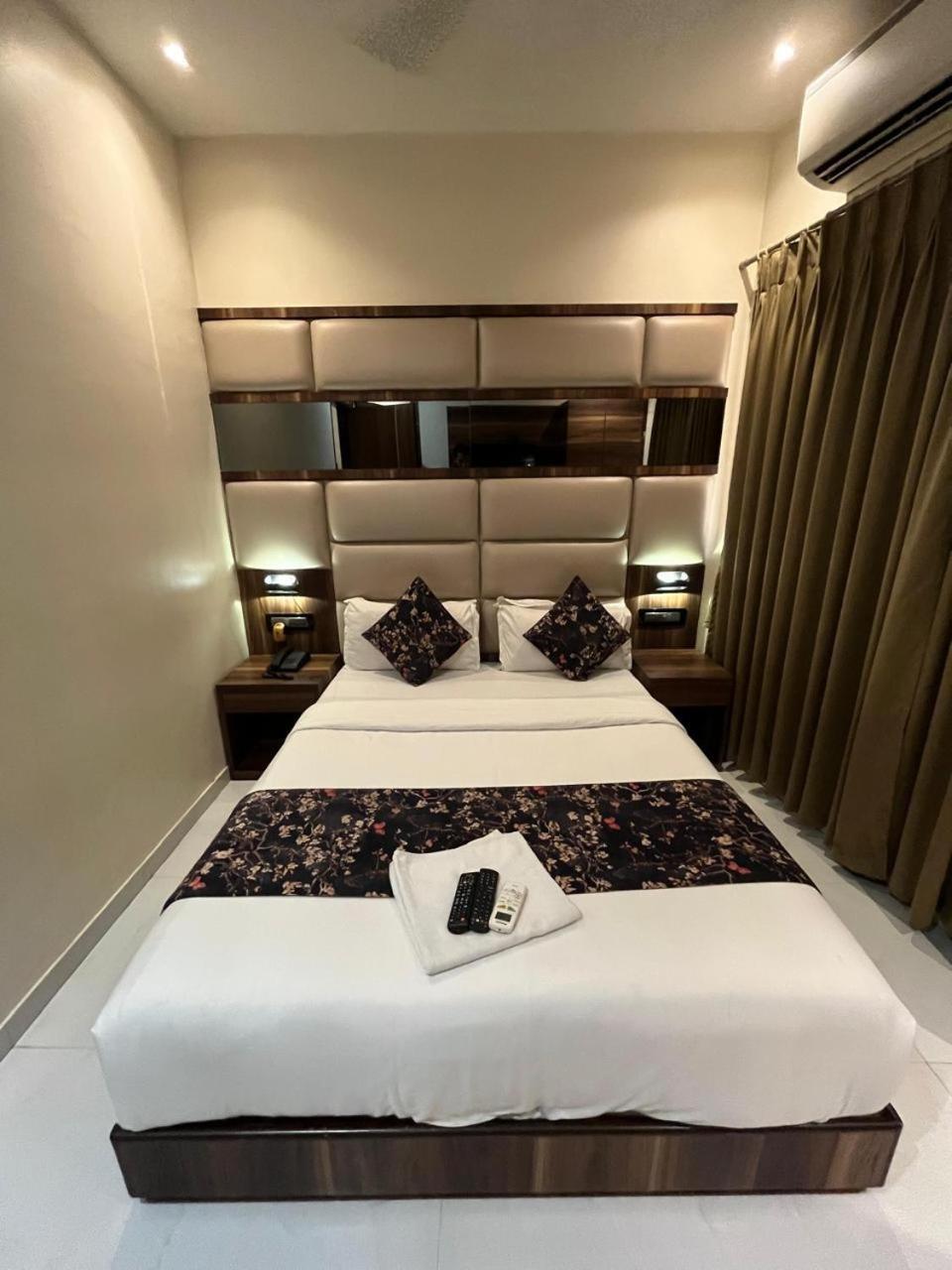 Hotel Shahi Darbar Terminal-2 孟买 外观 照片