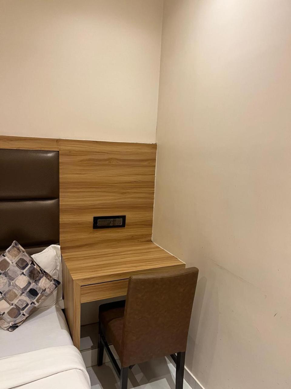 Hotel Shahi Darbar Terminal-2 孟买 外观 照片