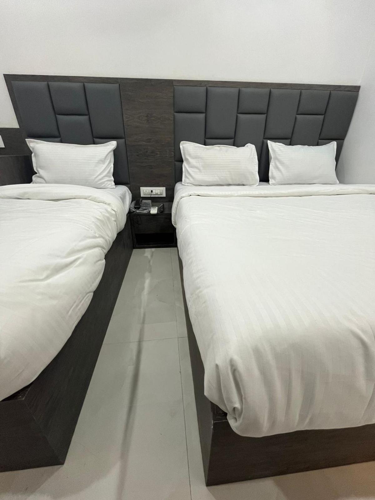 Hotel Shahi Darbar Terminal-2 孟买 外观 照片
